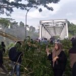 Aksi Pemekaran Luwu Raya Tutup Jalan Nasional, Polisi Terapkan Rekayasa Lalu Lintas di Masamba