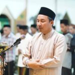 Momen Khidmat, Bupati Lutra Jadi Imam Salat Tarawih di Hadapan Ratusan Jemaah Masjid Desa Wonokerto