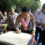Kapolda Sulsel Resmikan Jembatan Gantung Dusun Pakka Desa Nepo Kabupaten Barru, Dukung Aksesibilitas dan Kesejahteraan Masyarakat