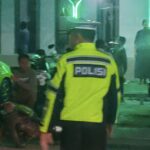 Pastikan Ibadah Tarawih Berjalan Khusyuk, Sat Lantas Polres Luwu Utara Amankan Arus Lalu Lintas di Masjid Nurul Haq