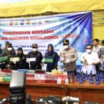 Kapolda Sulsel Hadiri Pemusnahan Rokok dan Minuman Beralkohol Ilegal oleh Kanwil DJBC Sulbagsel