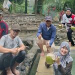 Sensasi Berendam Air Panas, Prof Nurliah Nurdin Nikmati “Filosofi Kehidupan” di Pincara Masamba