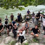Intip Keseruan Karyawan Bank Sulselbar Nikmati Liburan di Objek Wisata Air Panas Pincara